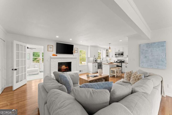 Property Photo:  1095 Tuxedo Drive  GA 30075 