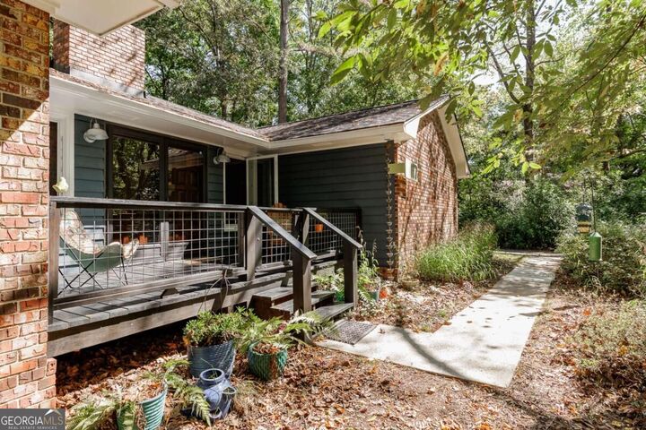 Property Photo:  117 Gibbons Place  GA 30605 
