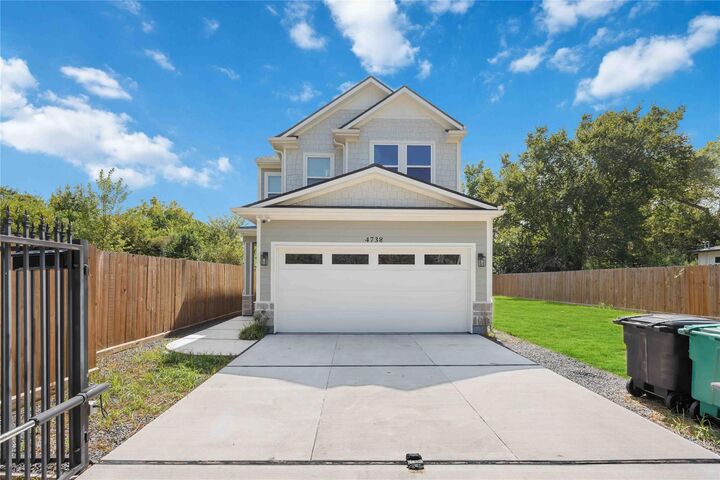 Property Photo: 4738 Sunbeam Street TX 77033