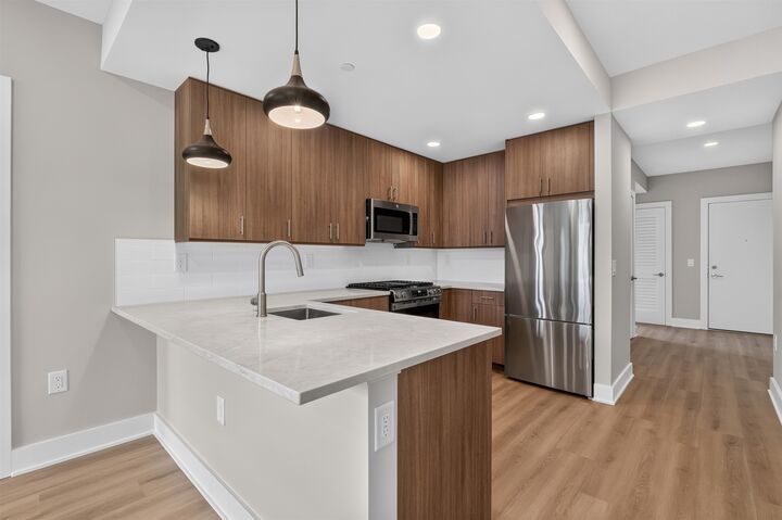Property Photo:  72 Vroom St 104  NJ 07306 