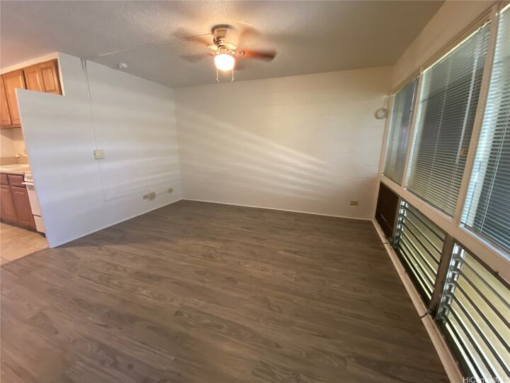 Property Photo:  1735 Dole Street 108  HI 96822 