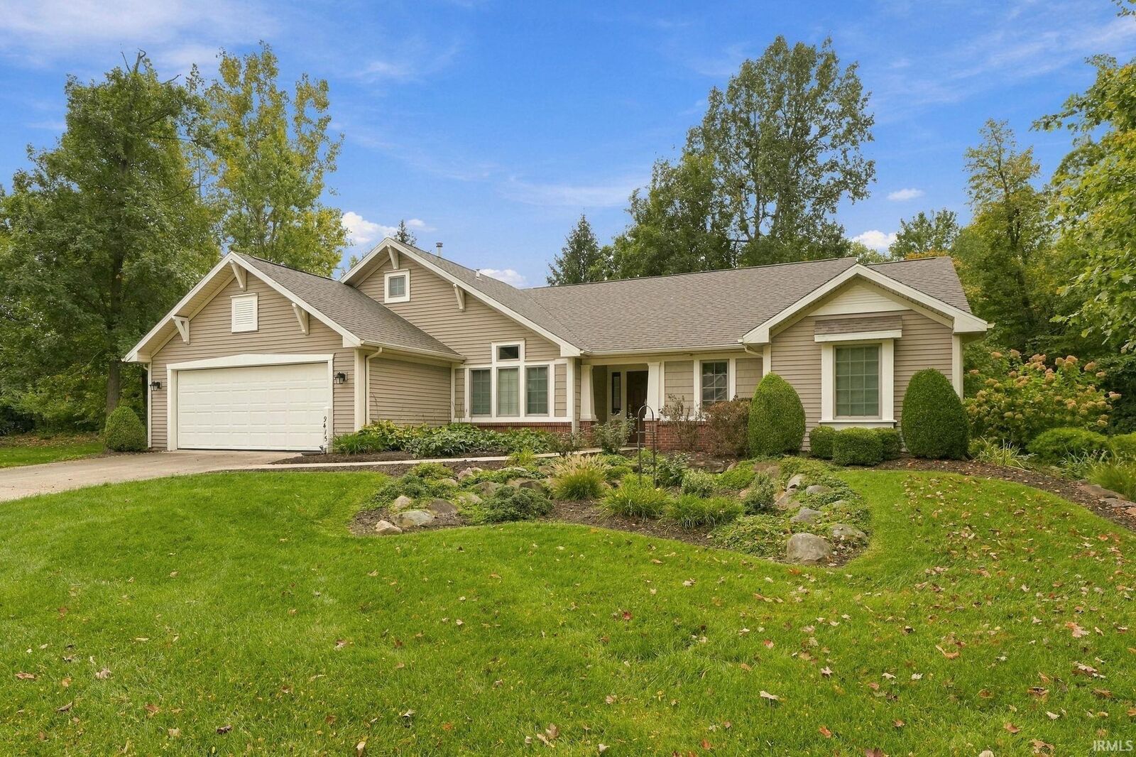 Property Photo: 9415 Craig's Cove IN 46804
