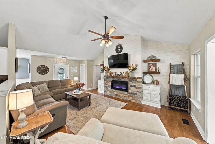 Property Photo: 785 Harvest Meadows Drive TN 37764