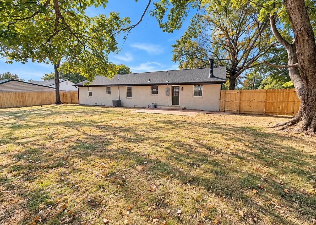 Property Photo:  401 Sunset Drive  KY 40342 
