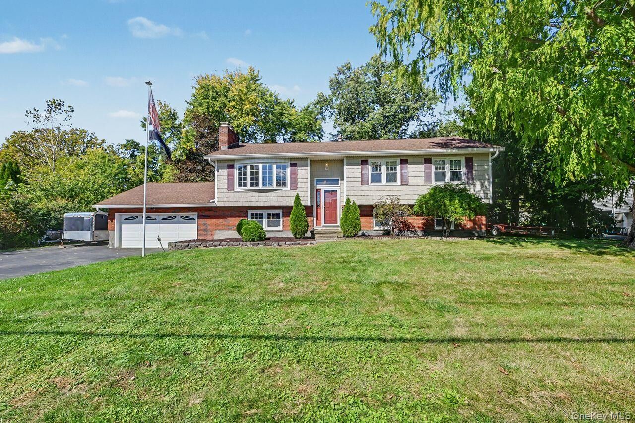 Property Photo:  14 Tor Road  NY 12590 