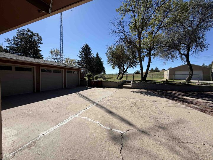 Property Photo: 118 S Maloney Dr. NE 69101