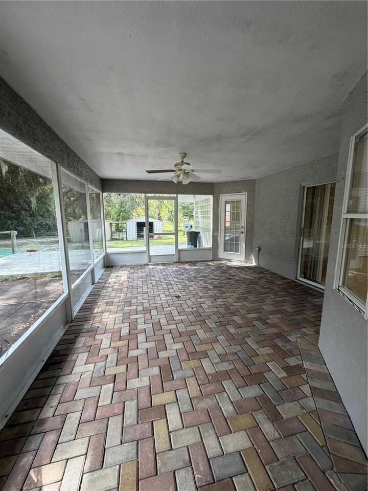 Property Photo:  5956 W Green Acres Street  FL 34446 