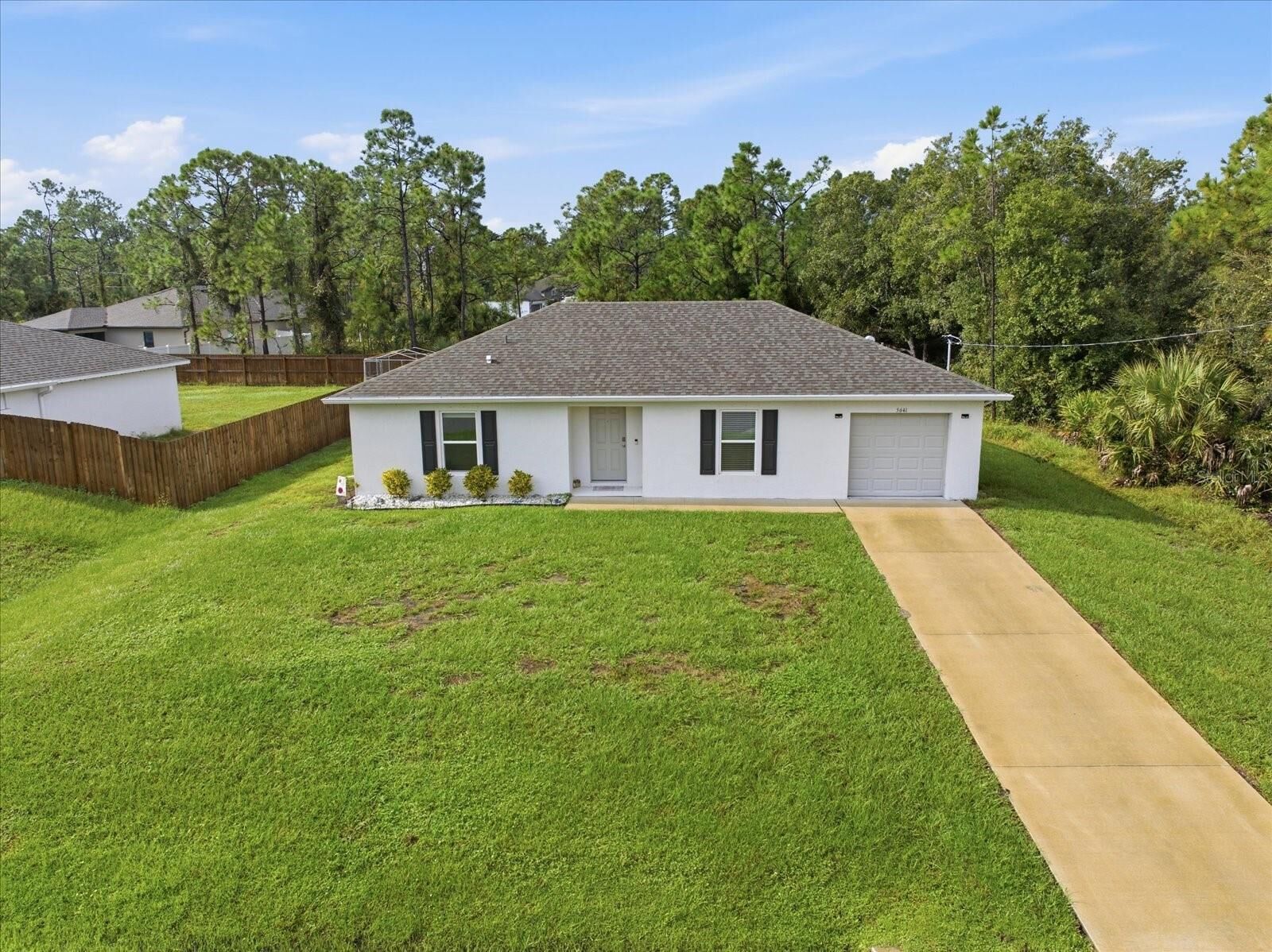 Property Photo:  5641 Cissus Avenue  FL 34288 