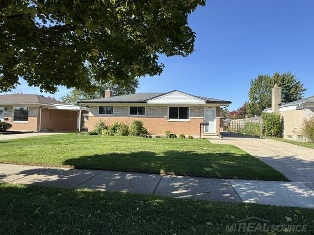 Property Photo: 31359 Gardendale Drive MI 48088