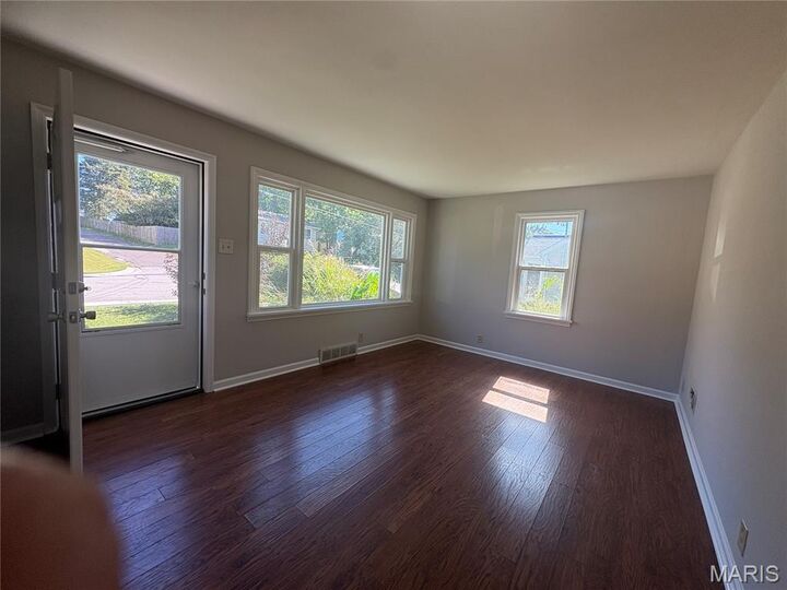 Property Photo:  345 Fair Street  MO 63090 