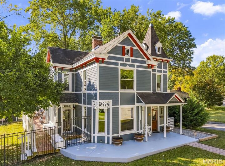 Property Photo:  452 W Main Street  IL 62254 