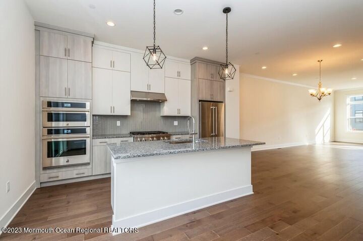 Property Photo:  3 Blaisdell Court  NJ 07748 