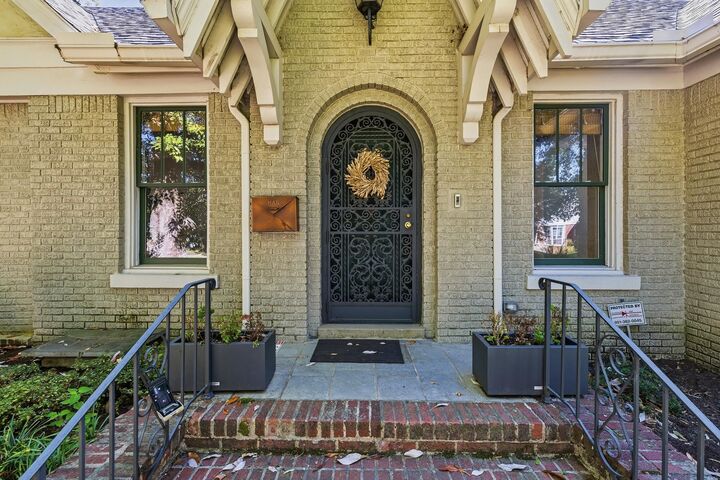 Property Photo:  1521 Linden Ave  TN 38104 