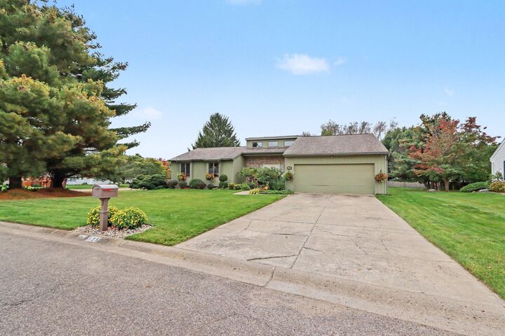 Property Photo: 125 Jacaranda Drive MI 49015