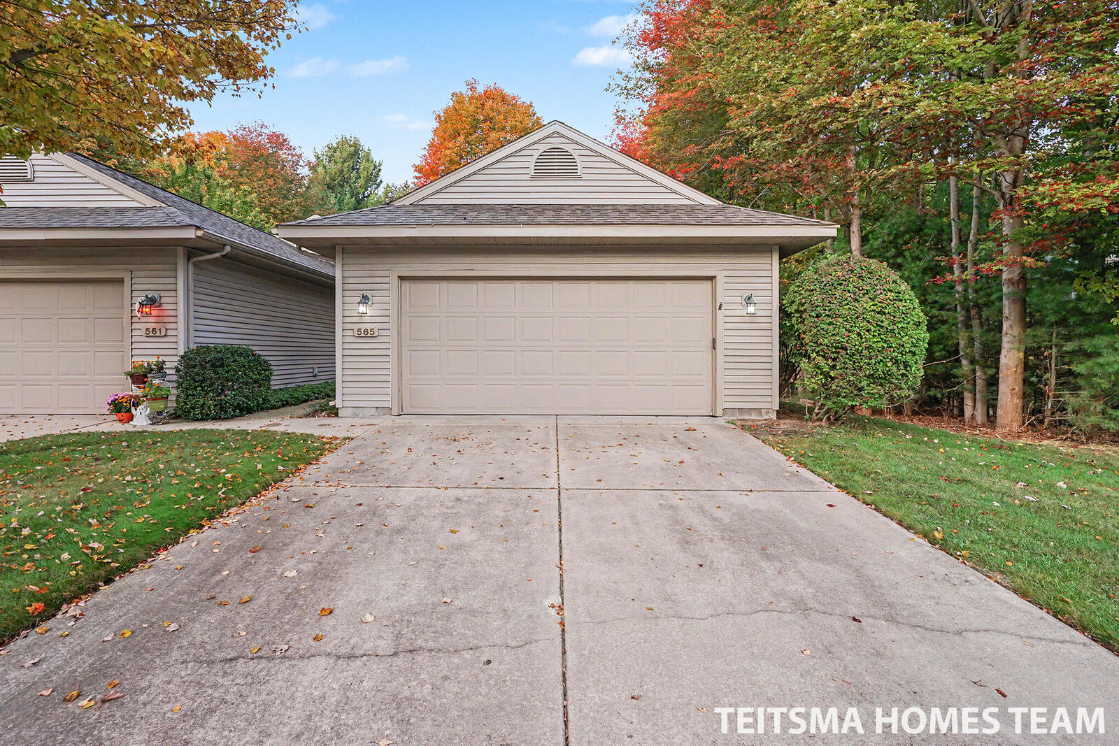 Property Photo: 565 Tournament Circle MI 49444