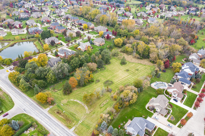 Property Photo:  48708 Warren Road  MI 48187 