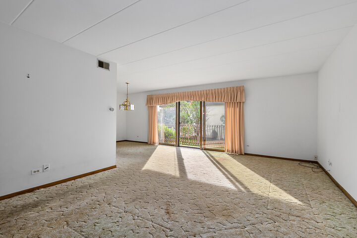 Property Photo:  7433 Ponderosa Court 2  IL 60462 