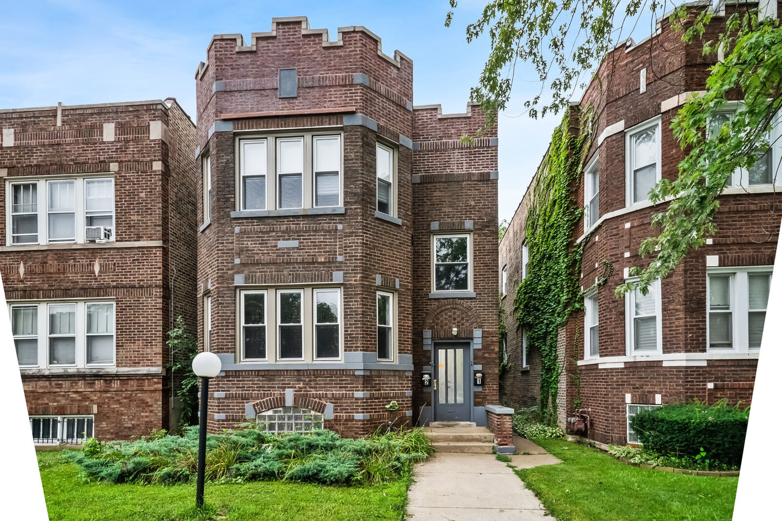 Property Photo:  7605 S Calumet Avenue  IL 60619 