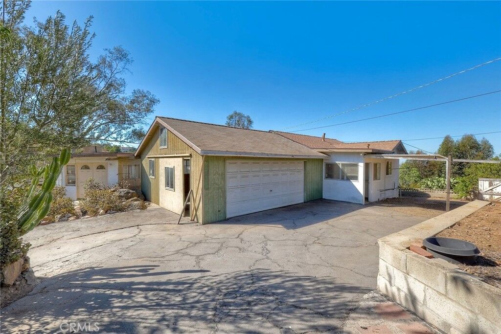 Property Photo:  9377 Crest  CA 91977 