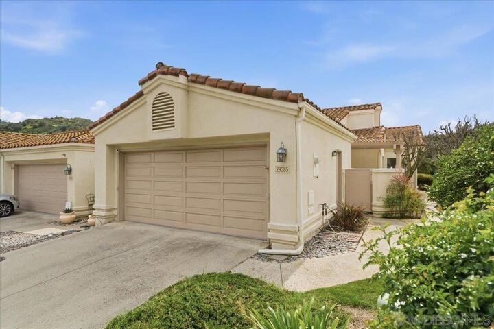 Property Photo:  29585 Circle R Greens  CA 92026 