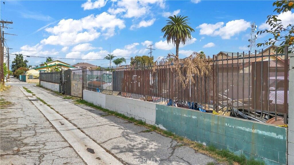 Property Photo: 232 W 108th Street CA 90061