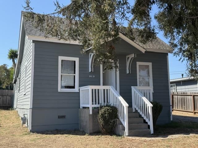 Property Photo:  313 Manfre Road  CA 95076 