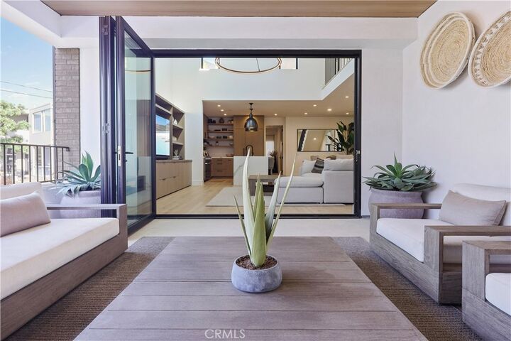 Property Photo:  508 1/2 Goldenrod Avenue  CA 92625 
