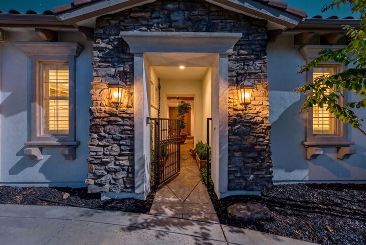 Property Photo: 1881 Yerba Way CA 95648