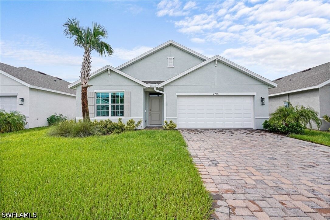 Property Photo:  2965 Ernest Way  FL 33905 