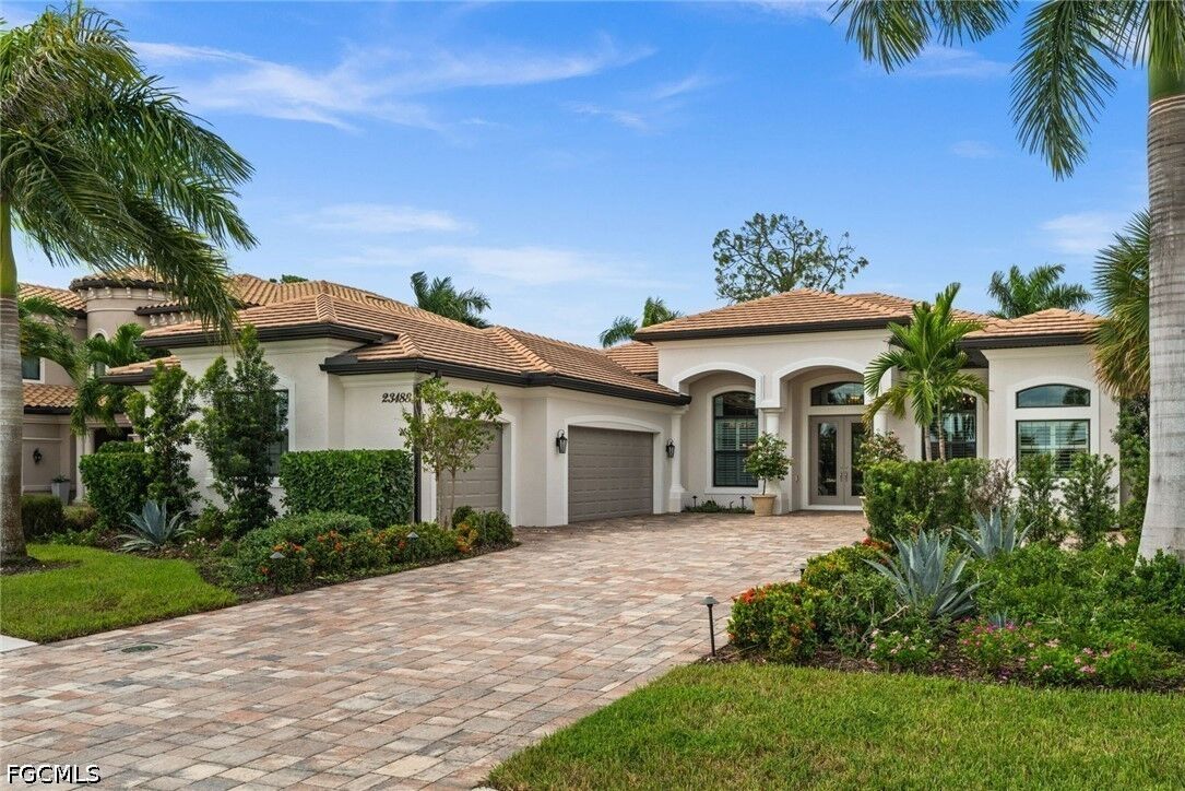Property Photo: 23188 Sanabria Loop FL 34135