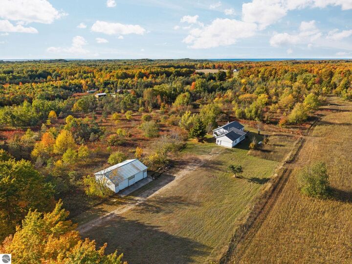 Property Photo: 902 1 Mile Road MI 49755