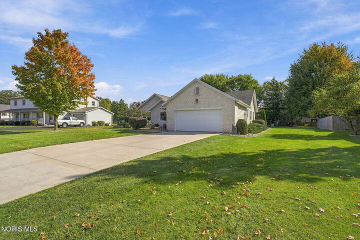 Property Photo:  1020 Fox Run Road  OH 45840 