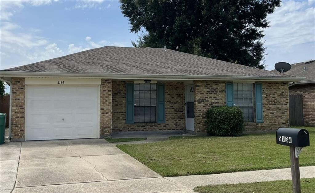 Property Photo:  5136 Towering Oaks Drive  LA 70072 