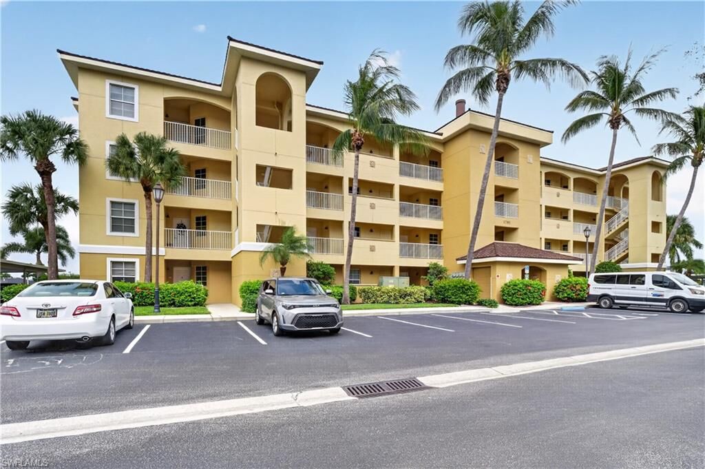 Property Photo:  1785 Four Mile Cove Pkwy 322  FL 33990 