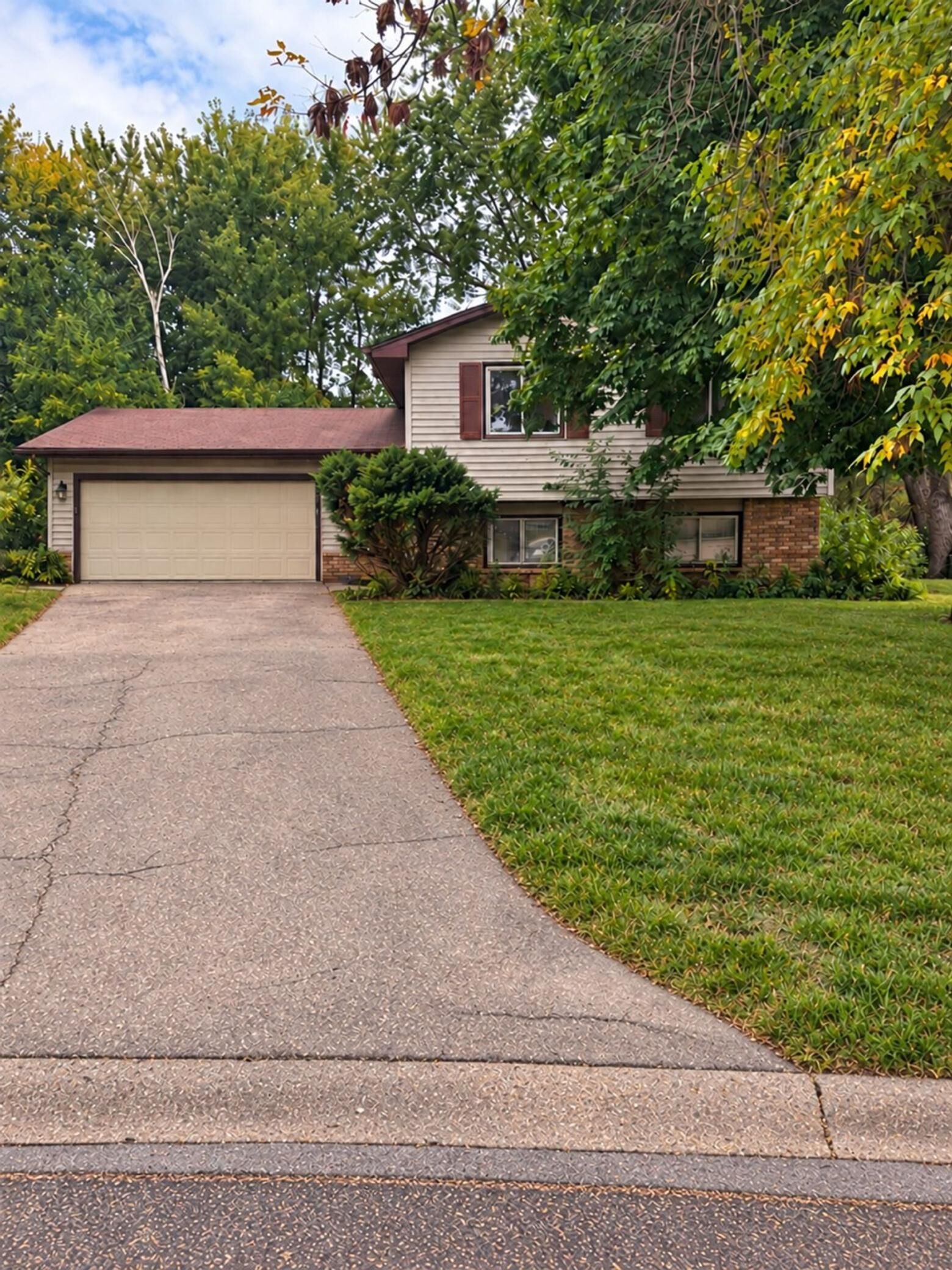 Property Photo:  3325 74th Circle N  MN 55443 