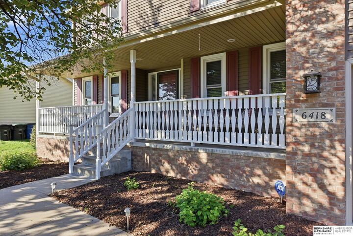 Property Photo: 6418 S 161 Avenue NE 68135