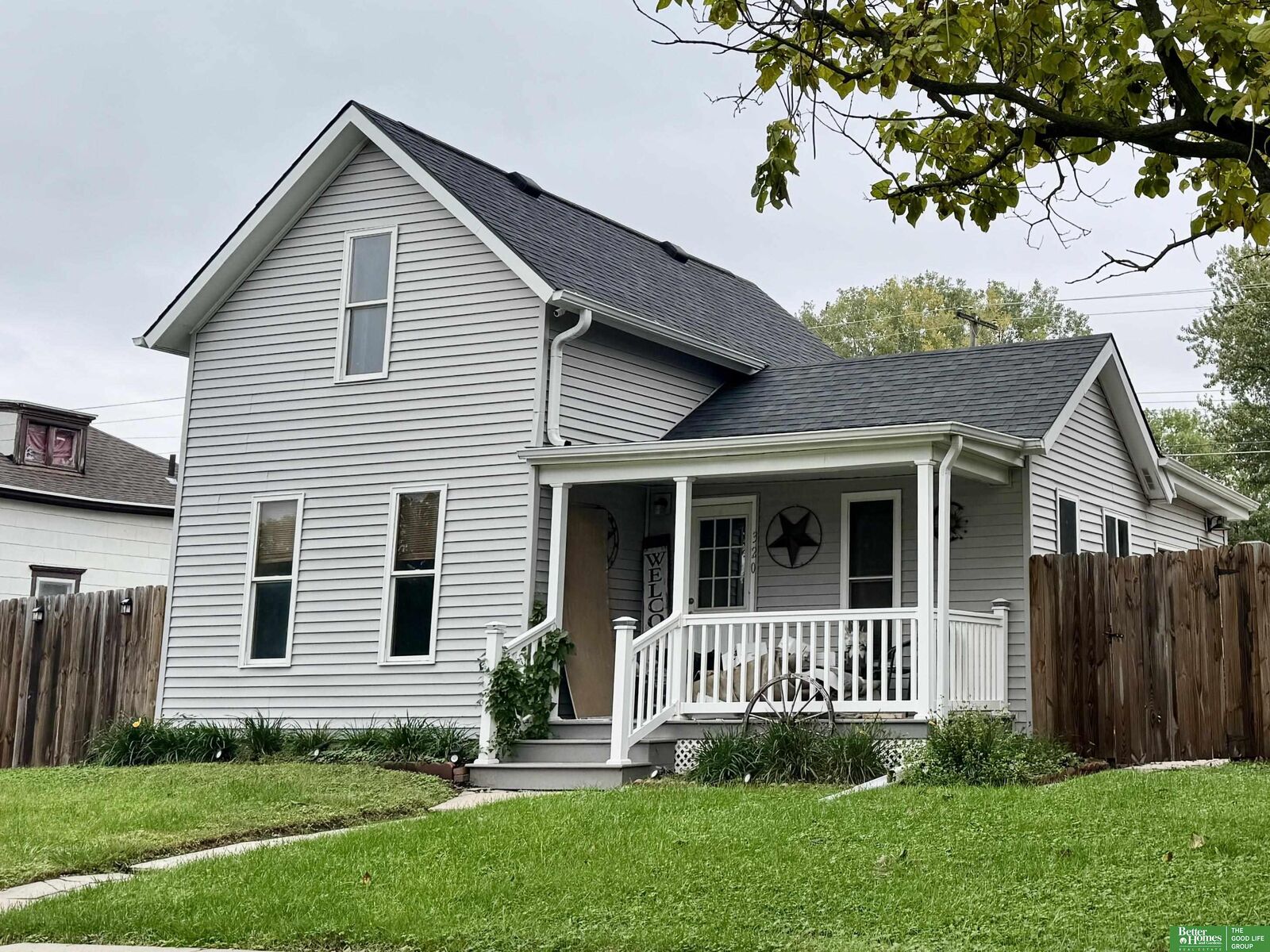 Property Photo:  320 N Iowa Avenue  NE 68467 