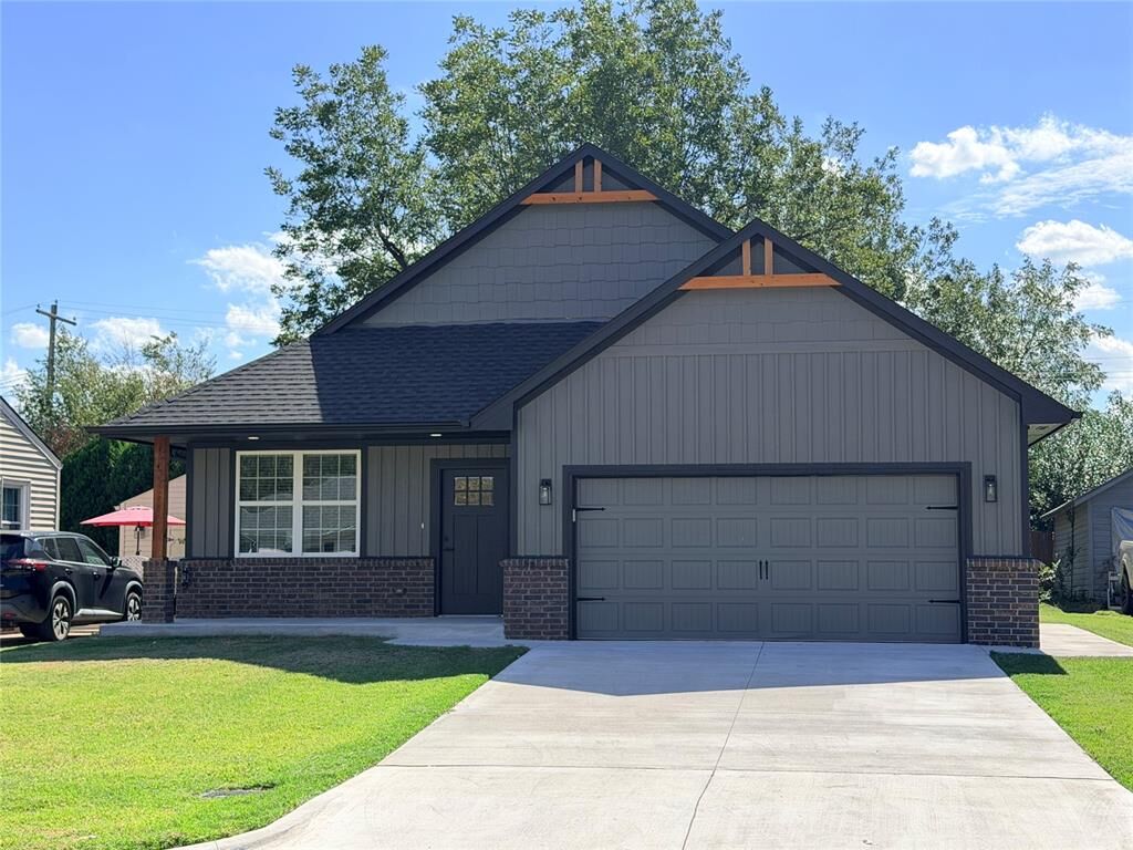 Property Photo: 3032 NW 30th Street OK 73112