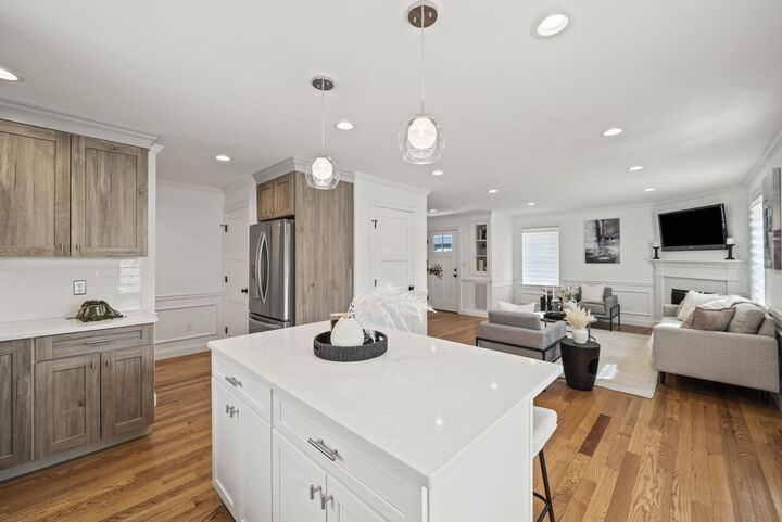 Property Photo:  61 Gale Street A  MA 02453 