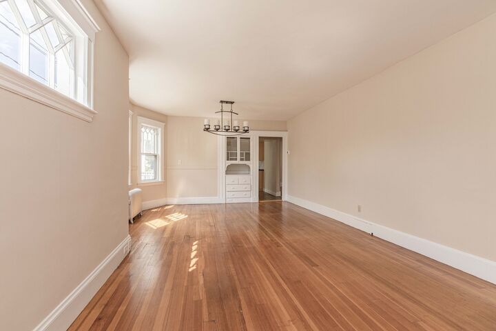 Property Photo: 27-29 Lake Street 1 MA 02474