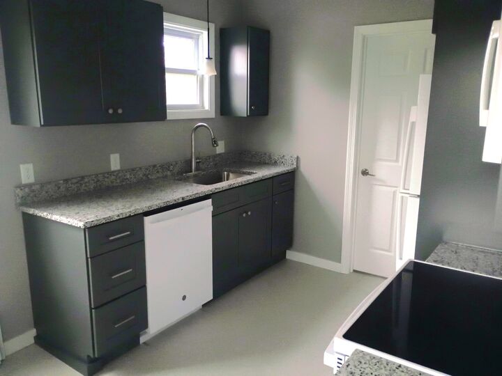 Property Photo:  10 Hodges  Ave 2  MA 02780 