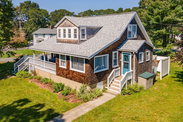Property Photo:  14 Starknaught Hts Winter  MA 01930 