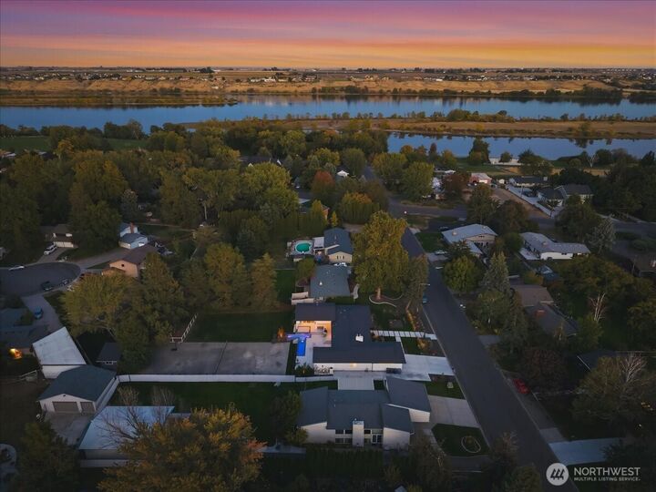 Property Photo: 66 Park Street WA 99354