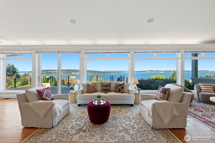 Property Photo: 4627 Wayneworth Street W WA 98466
