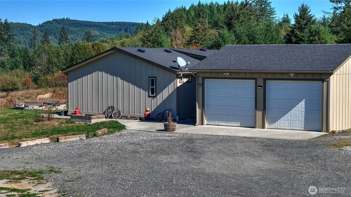 Property Photo:  206  Senn Road  WA 98532 