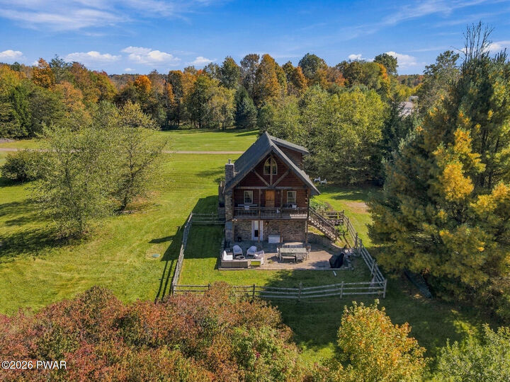 Property Photo:  100 Meadowlark Lane  PA 18426 