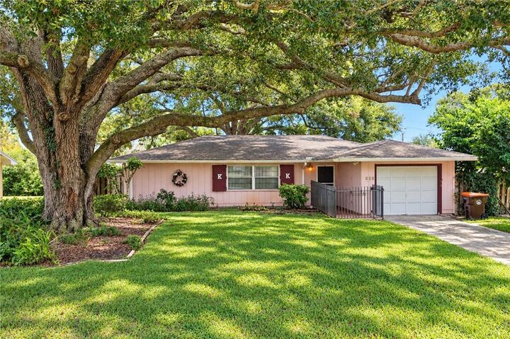 Property Photo: 146 11th Court FL 32962