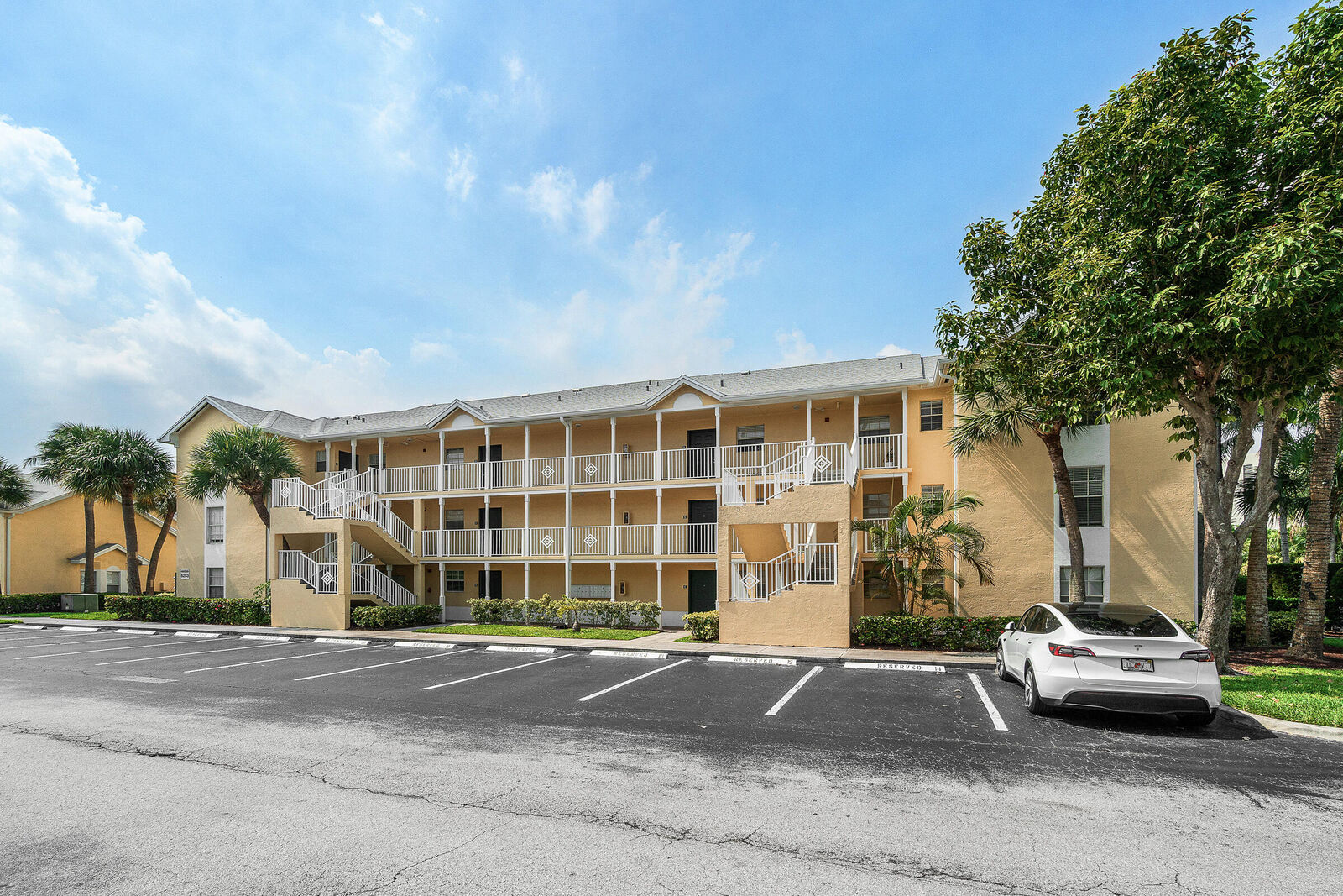 Property Photo:  6283 La Costa Drive  FL 33433 