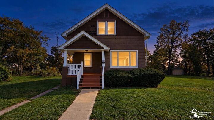 Property Photo:  9354 Burnette Street  MI 48204 
