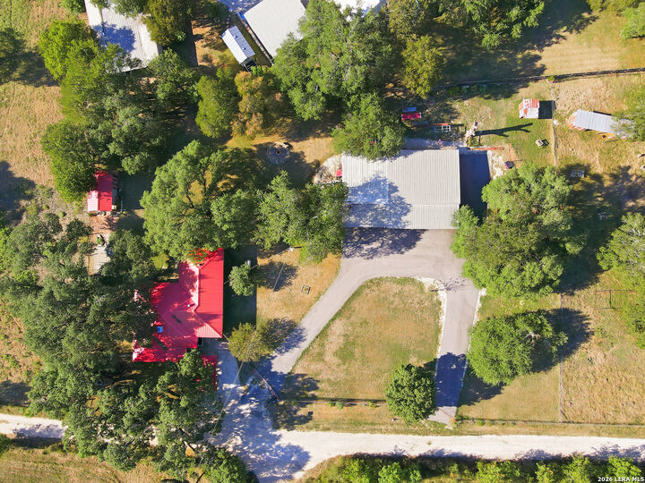 Property Photo:  312 Gerald Dr  TX 78606 